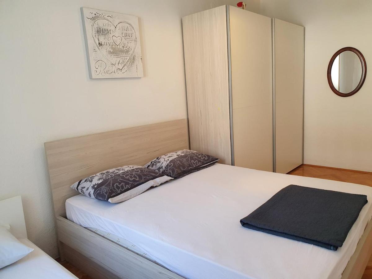 Apartman Gojak Макарська Екстер'єр фото
